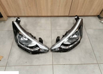 Hyundai i20 reflektor prawy lewy komplet