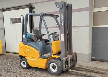 Wózek Jungheinrich TFG316 AK 1.6T Lpg Przesuw Boczny Triplex 5m