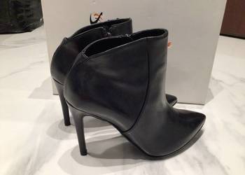 Solo Femme botki r.36