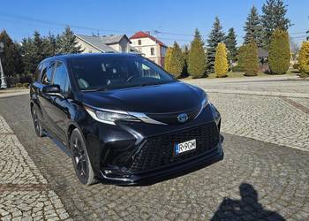 Toyota Sienna Toyota Sienna XSE BLACK 20"