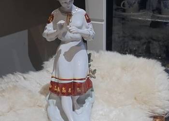 Figurka porcelanowa
