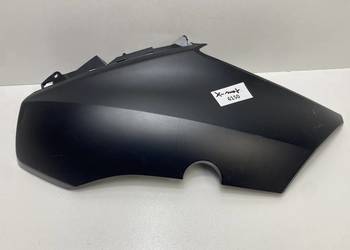 YAMAHA X-MAX XMAX 18-23 CZACHA CZASZA PRAWA OWIEWKA BL1-F8377-00 inne częśc