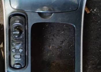 Osłona ramka tunelu pilot nawigacji Mazda 6