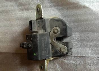 Opel Corsa D zamek