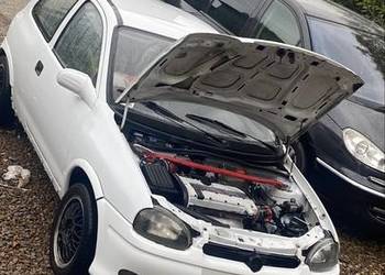 Corsa B 2.0 c20xe Na części lub w całości pali jeździ