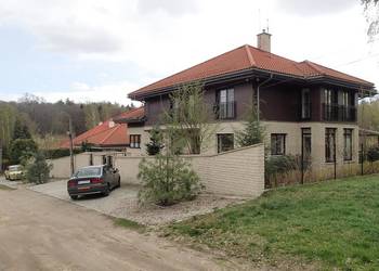 Białe płytki rustykalne na dom stara cegła piaskowiec łupek