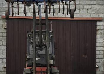 Żuraw uniwersalny przenośnik maszyn