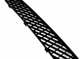 VOLVO V70R S70R przednia środkowa kratka zderzak O 9190034 VOLVO V70R S70R przednia środkowa kratka zderzak O 9190034