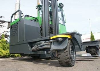 wózek widłowy Combilift 4-kierunkowy boczny model C3000 LPG