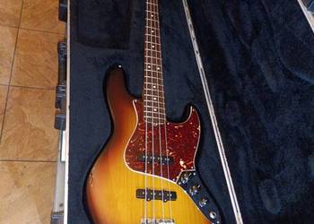 Sprzedam gitarę basową Fender Jezz Bass
