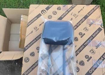 Zagłowek tył tylny 9828105580 Opel Combo E zagłowek tylnego fotela tył