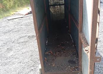 Skrzynka metalowa zamykana schowek