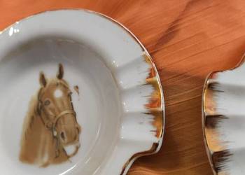 Popielniczka z portretem konia biel złoto antyk Popielniczka z portretem konia biel złoto antyk