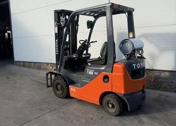 Wózek widłowy Toyota 02 8FGF18 Triplex 4.70m