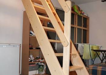 SOSNOWE SCHODY REGULOWANE WEWNĘTRZNE z Barierką 395cmx70cm