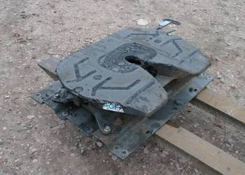 RENAULT PREMIUM PŁYTA FALISTA BLACHA SIODŁA 4 CM