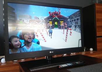 Telewizor LG 32" Full HD, 100 Hz, jasność: 400, VESA, gratis przewód HDMI