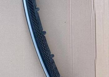 BMW 1 E81 E87 LIFT LCI KRATKA ŚRODKOWA ZDERZAKA PRZÓD 7182367