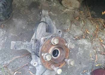Zwrotnica piasta prawa Volvo s80 s60 v70 II aluminiowa łożysko