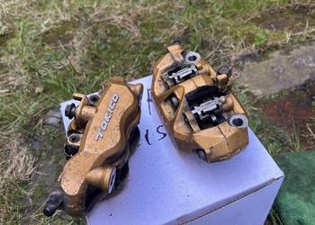 Zaciski hamulcowe przód prawy/lewy Kawasaki Ninnja Zx6-r zx6r 636 2005-2006