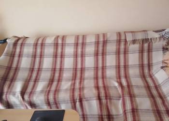 Wełniany , miękki koc ( narzuta ) w kratę - 210cm x 160 cm - bdb !!