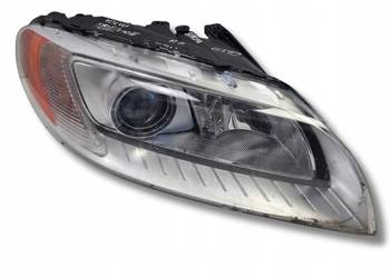 LAMPA PRAWA Volvo S80 II V70 III XC70 II PRZEDNIA PRAWY PRZÓD 31214348