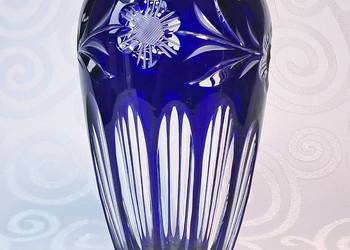 Wazon kryształowy kobaltowy F. Kisslinger Bleikristall – ręcznie szlifowany