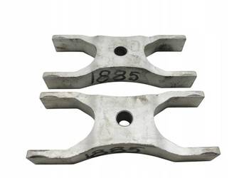 ŁAPA WSPORNIK ŁAPKA WTRYSKIWACZA KOMPLET 04L216A 2.0 TDI VW Passat VIII B8