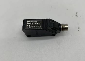 Omron E3Z-T86-L Photoelectric Sensor