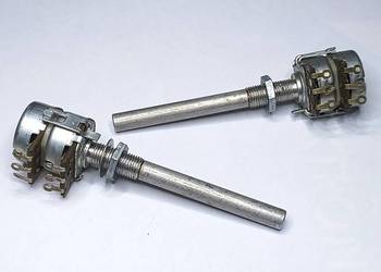 Potencjometr 2x100kA oś 6mm Unitra TELPOD _60mm