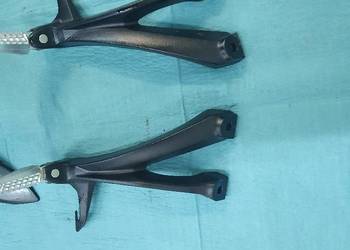 Suzuki GSX-S 1000 S F 23R set podnóżek pasażera