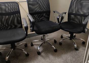 Sprzedam tanio 3 krzesła biurowe