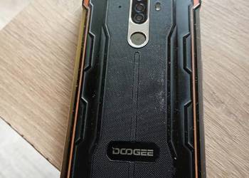 Telefon doogee p68.