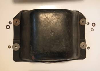 Osłony lamp tylnych plus wkręty Fiat 125p