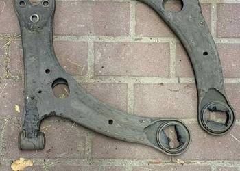 Wahacze dolne Prawy + Lewy Prius 2 - możliwość kupna jednego