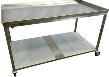 Stół serowarski ociekowy 1400×750×850 mm na kółkach, 4 ranty, półka