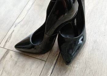 Buty na obcasie