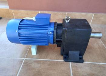 Motoreduktor / przekładnia 0,7kW 20 obr. 3fazowy