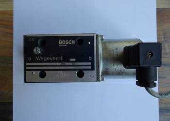 Bosch 0810001136 zawór rozdzielacz hydrauliczny