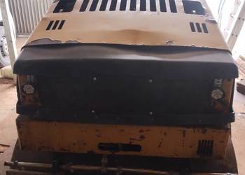 Walec drogowy, wibracyjny CAT cb 224
