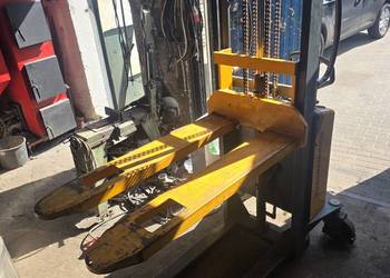 Wózek podnośnikowy