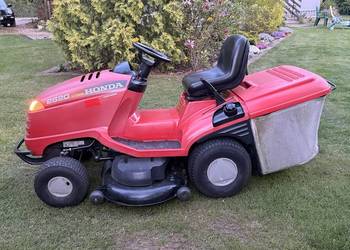 Traktorek kosiarka HONDA 2620 V2 20 KM