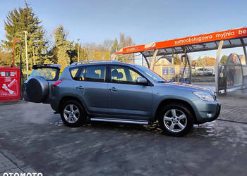 Toyota RAV-4 2007r. 4x4.Salon Polska. 2.2D4D. Lekko uszkodzony bok. Jeździ.