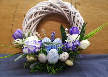 Stroik Wielkanocny na wiklinowym kole