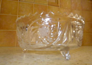 Kryształ PRL huta Zawiercie misa z nóżkami szer.17cm wys.9cm. ładna
