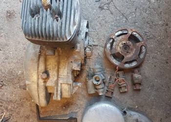 Silnik wsk 125 do remontu obraca się