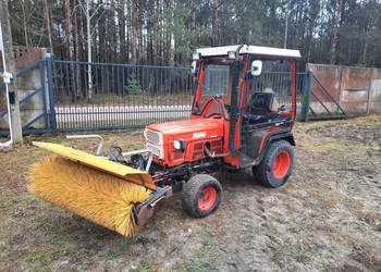 Mini traktor HAKO Hakotrac 2250 DA, 4x4 + zamiatarka (Yanmar 22 KM, pełna …