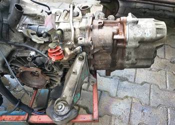 SKRZYNIA 6 B. GŁOWICA   PASSAT B5 AUDI A4 DO SILNIKA  tdi
