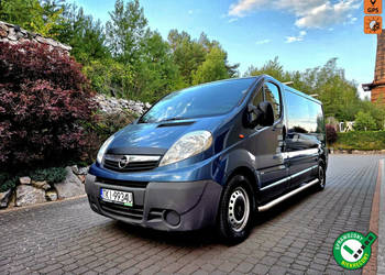 Opel Vivaro 2.5 CDTi 150 KMLift Brygadówka Long 6 osób Navi Klima