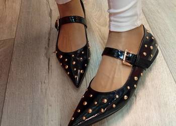 (41) Czarne, bogato zdobione baleriny wieczorowe z zapięciem, Nowe